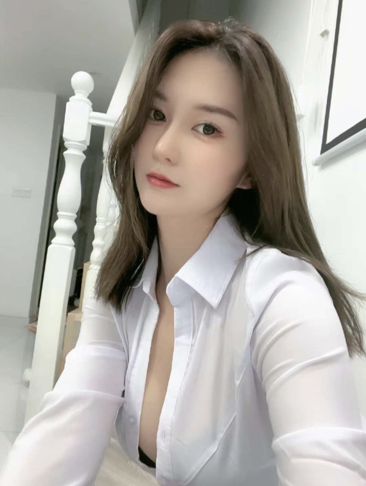 陈大小姐 – 完美的身材和脸蛋 301P 13V